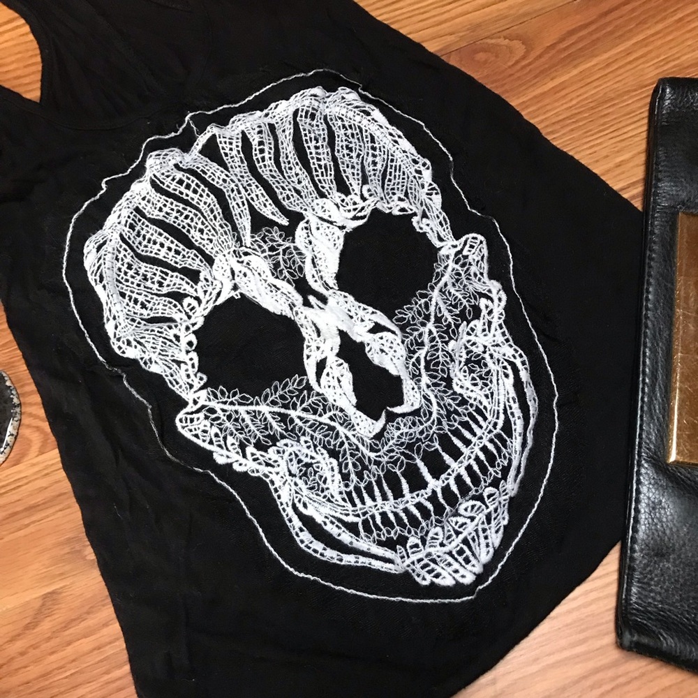 Black Skull lace racer back tank! 💣